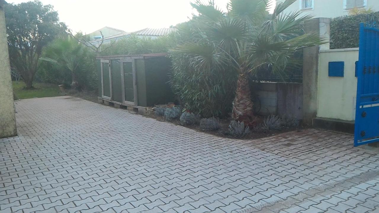 Petit Studio Au Calme Villa La Crau Eksteriør bilde
