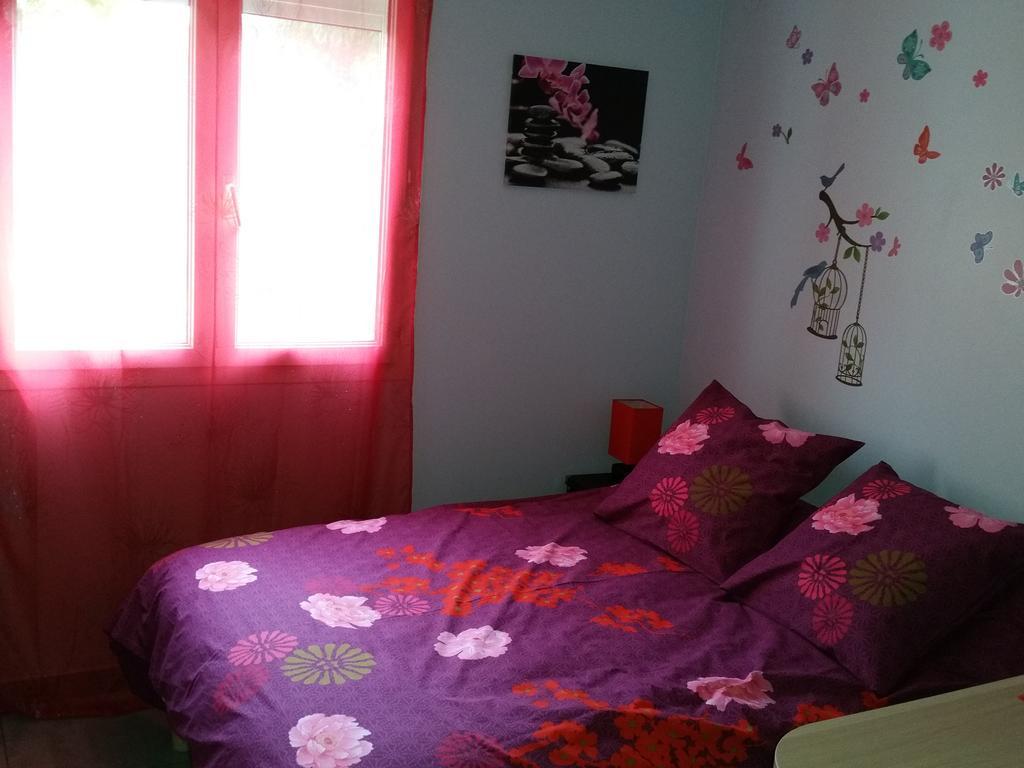 Petit Studio Au Calme Villa La Crau Eksteriør bilde